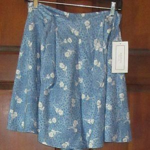 NEW Tie Front Blue Floral Shorts Medium SOLUTIONS